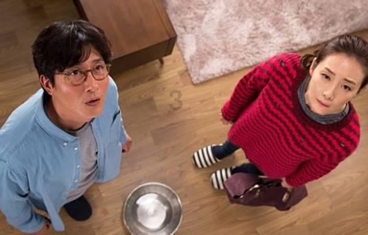 婧婧整理卧室